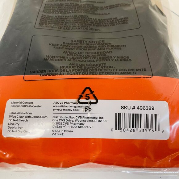 Spooky Village Quick Costume Poncho Adult One Size Fits Most 100% Polyester Hall - Picture 3 of 3